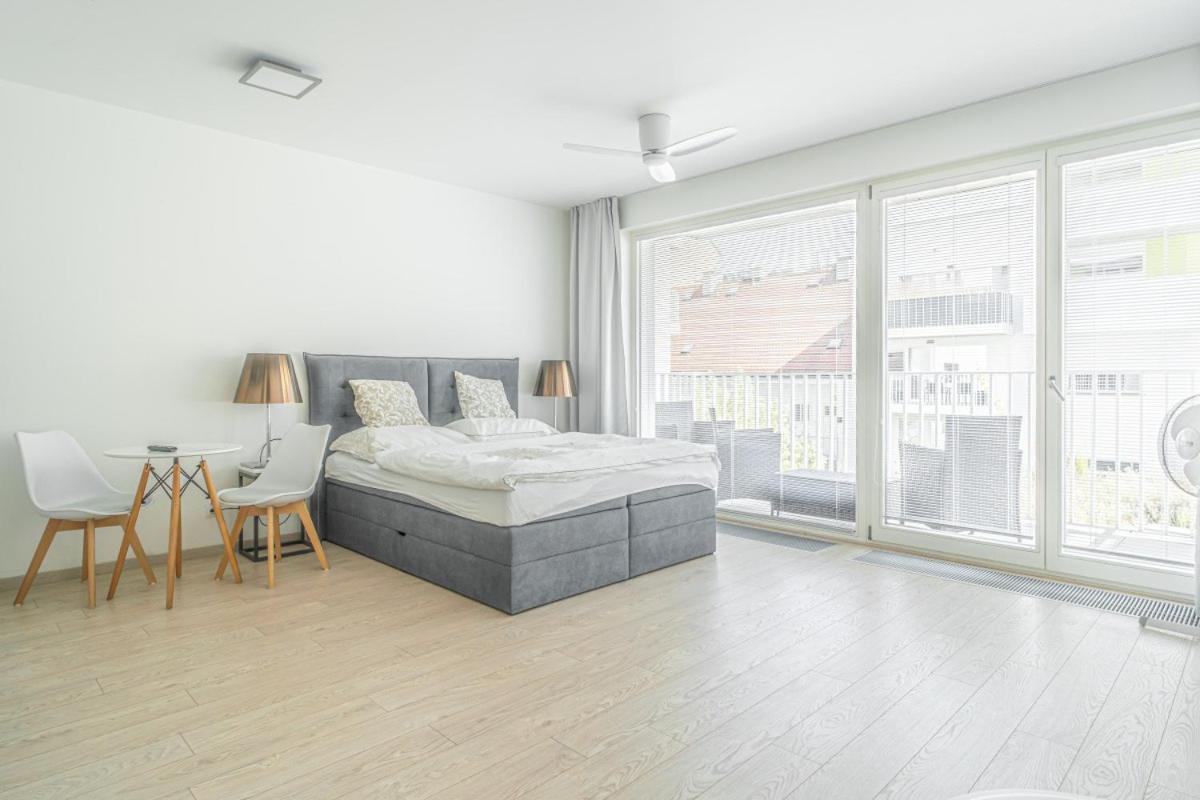 Apartment Karel With Garage Parking Prague Exterior photo