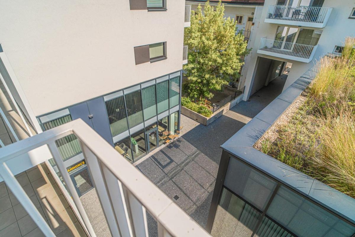 Apartment Karel With Garage Parking Prague Exterior photo